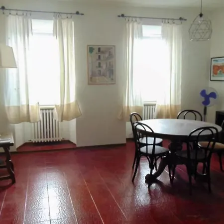 Apartamento S239 - Sirolo, Trilocale In Piazza Con Aria Condizionata Sirolo