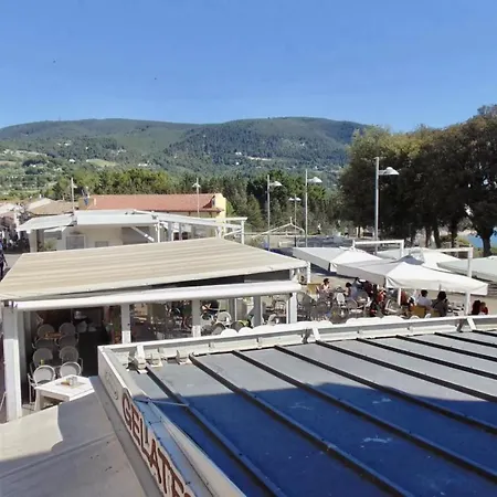 S239 - Sirolo, Trilocale In Piazza Con Aria Condizionata *